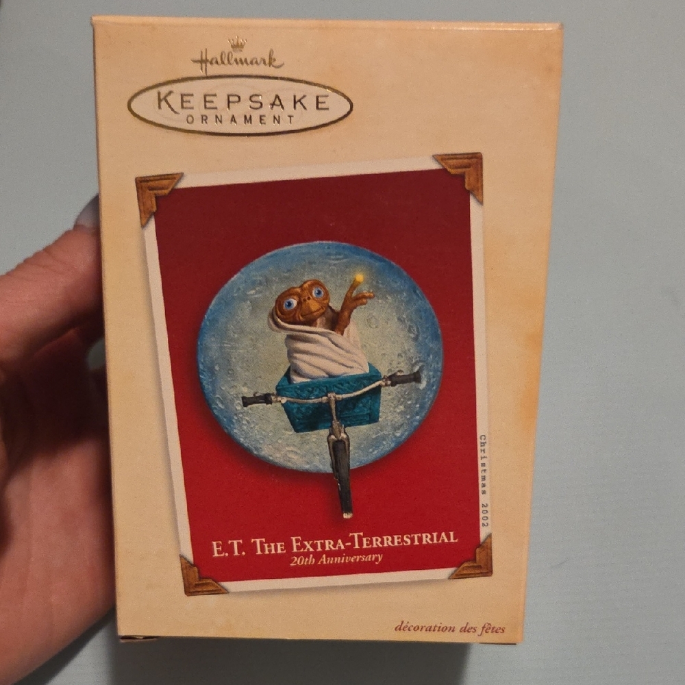 Hallmark Keepsake E.T. Ornament with Blue and Red Accents